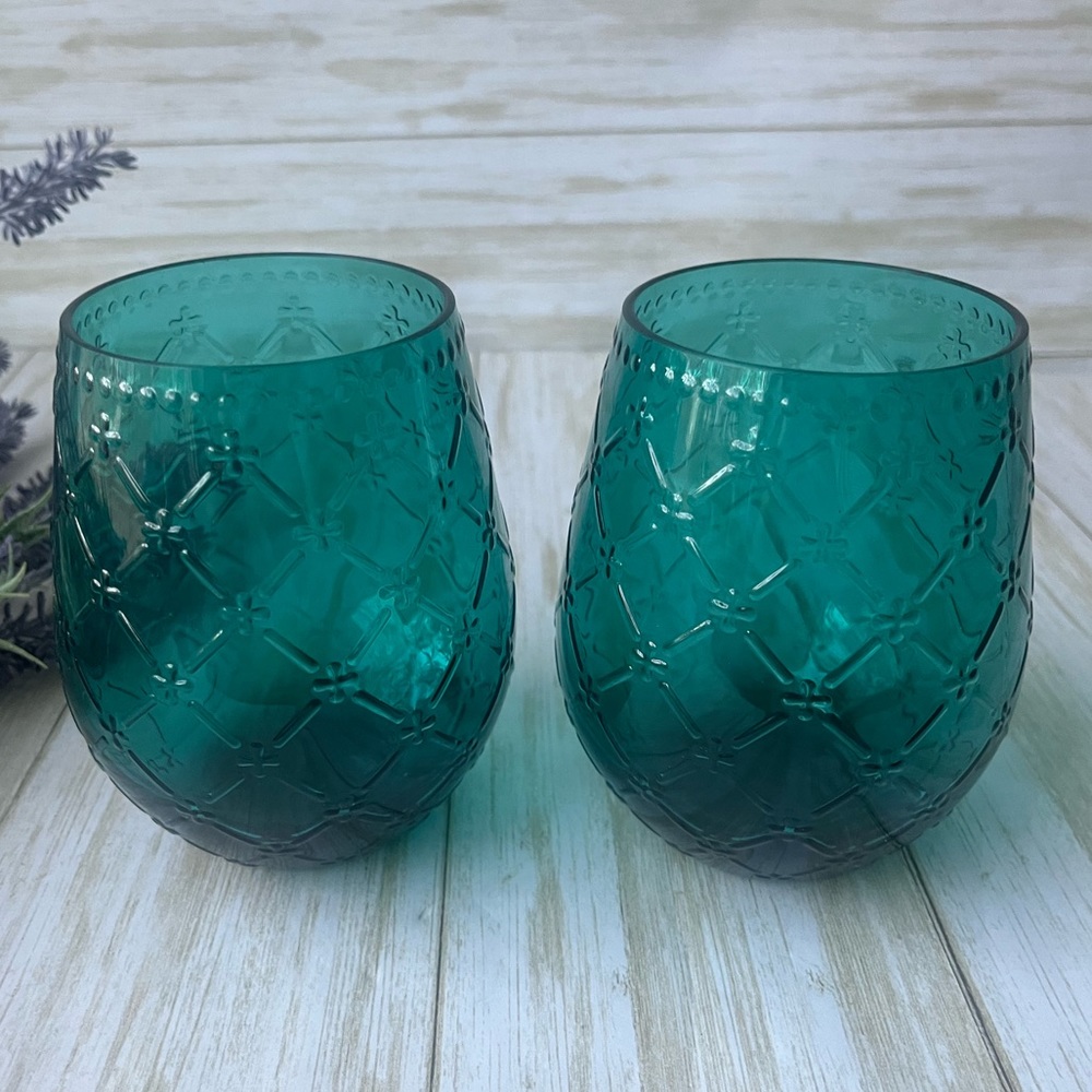 The Pioneer Woman Wishful Winter Tritan Holiday Stemless Wine Glass - Plastic